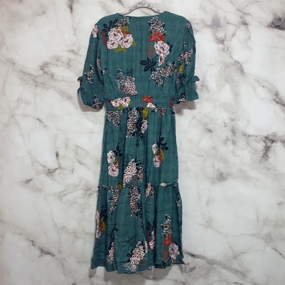 Lovestitch Flutter Sleeve Garden Floral Midi Dress - Picture 8 of 15